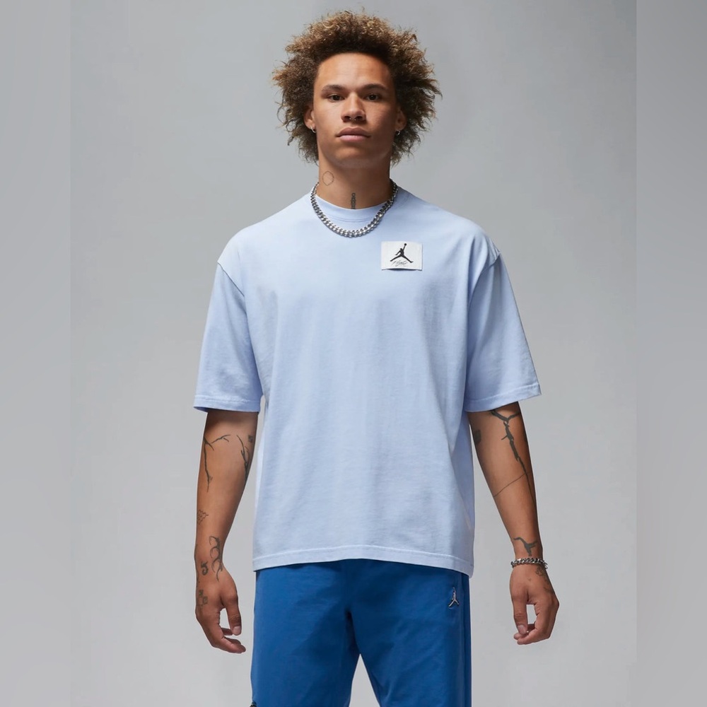 Jordan Flight Essentials Men’s Oversized T-Shirt Size M Royal Tint DZ0604-425